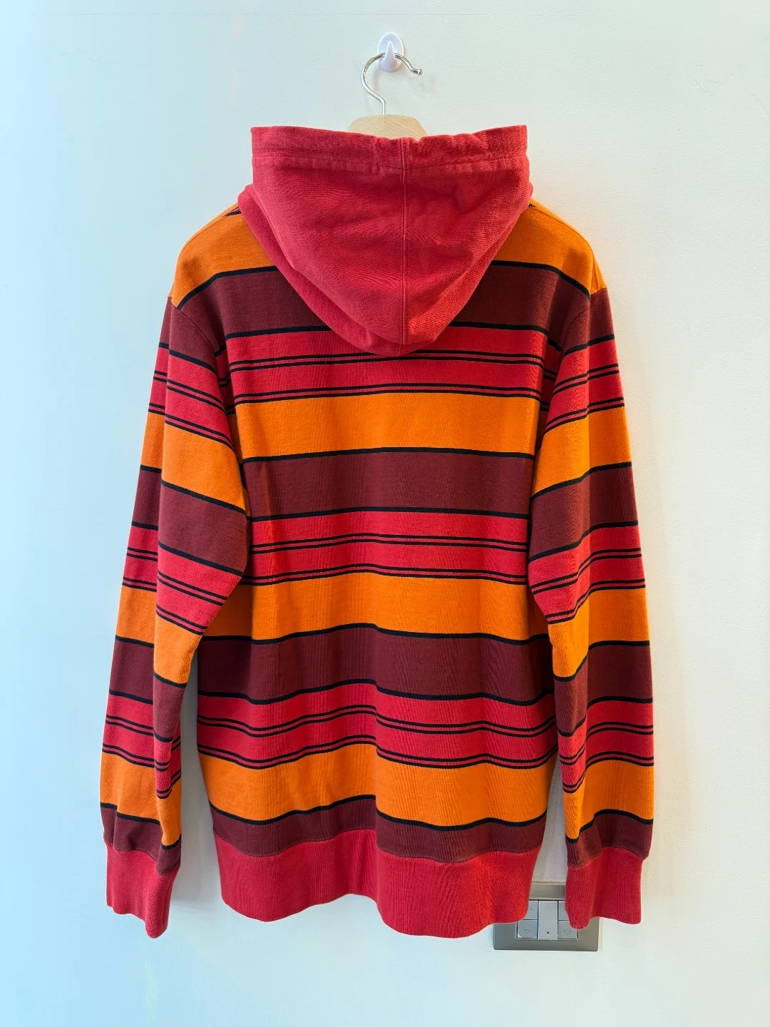 Supreme Raye Orange Hoodie – L