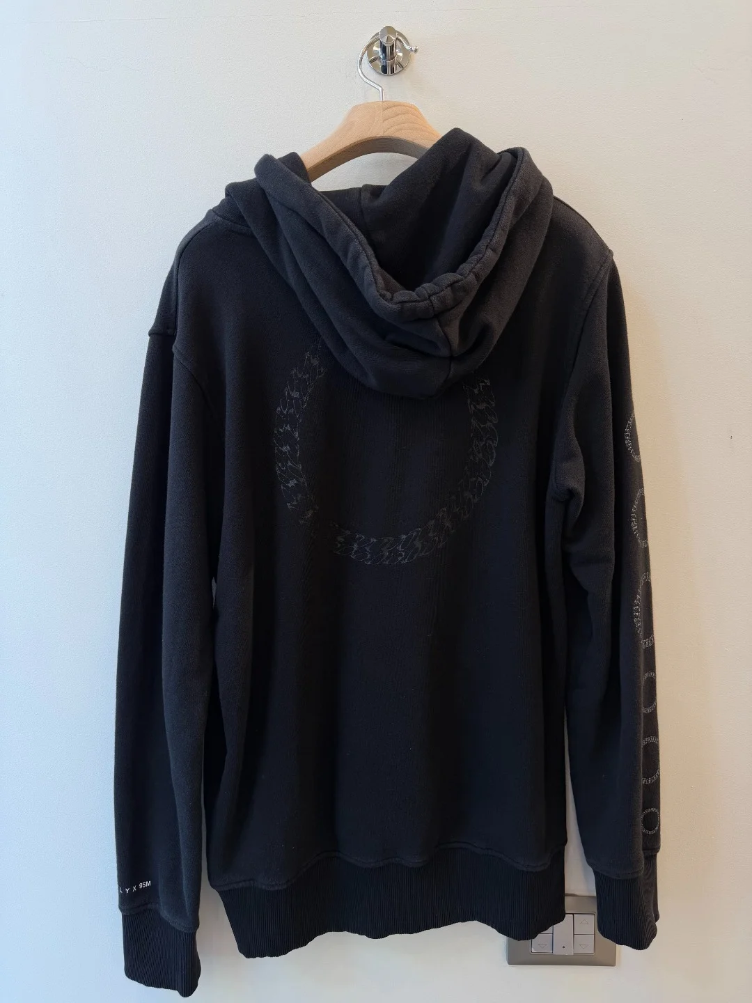 Alyx Black Hoodie – M