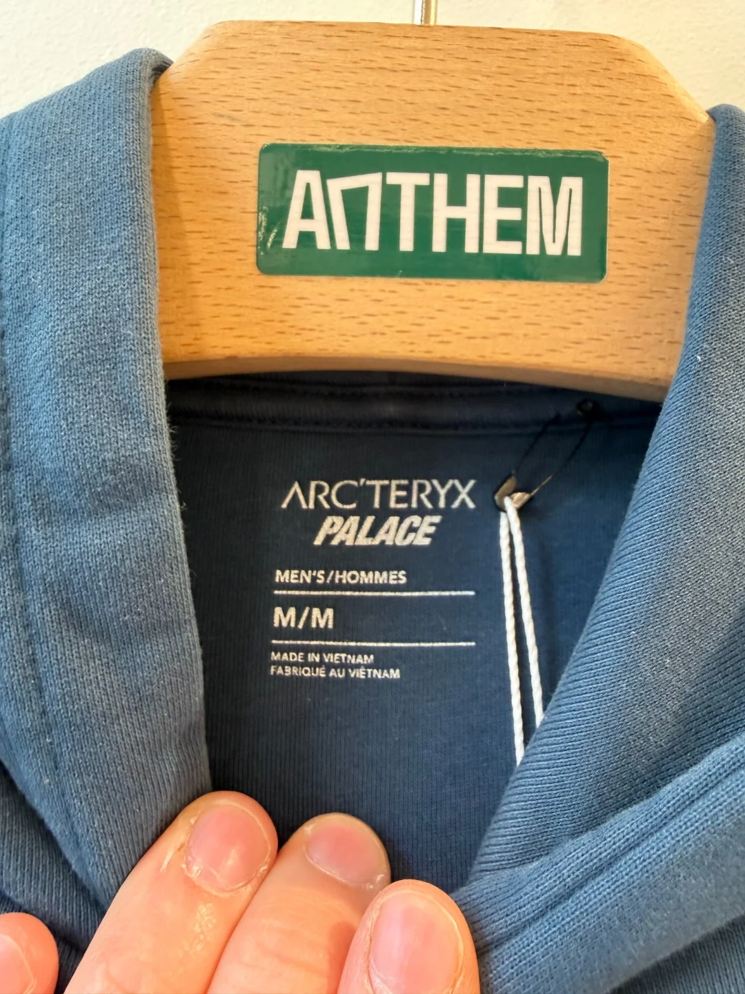 Palace x Arc’Teryx Hoodie – M