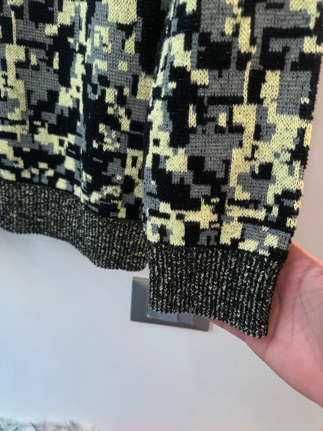 Stone Island Digital Camo SS20 – M