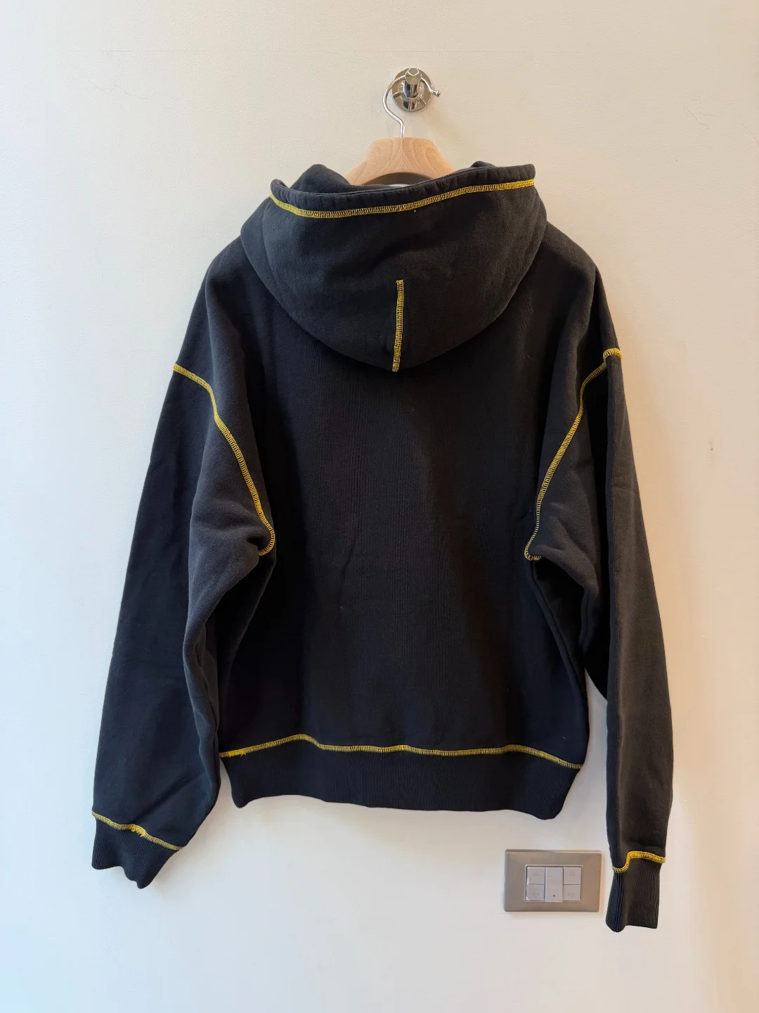 Corteiz Honey Black Hoodie – M