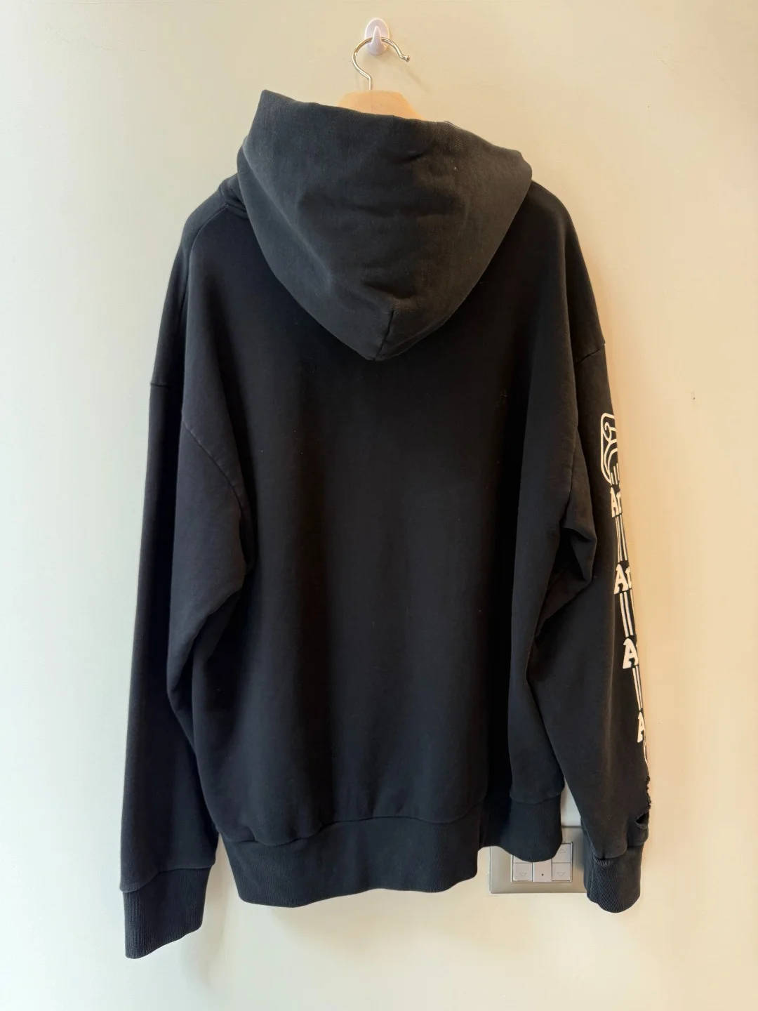 Aries Hoodie Black – XL