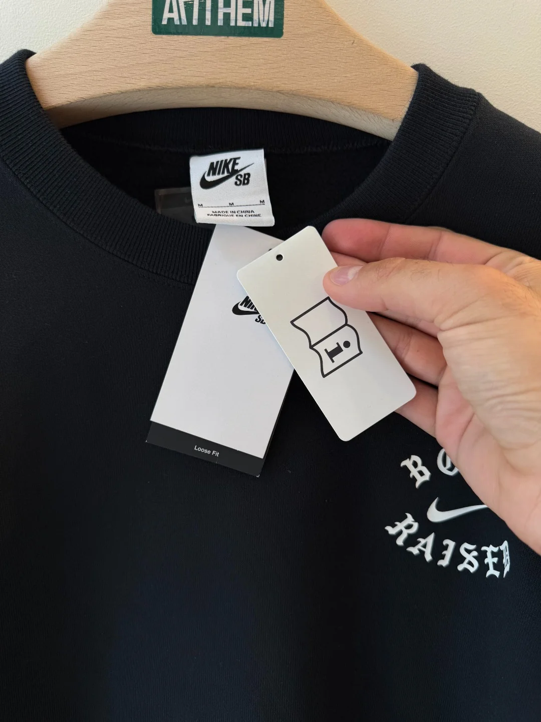 SAMPLE Nike Born x Raised – M