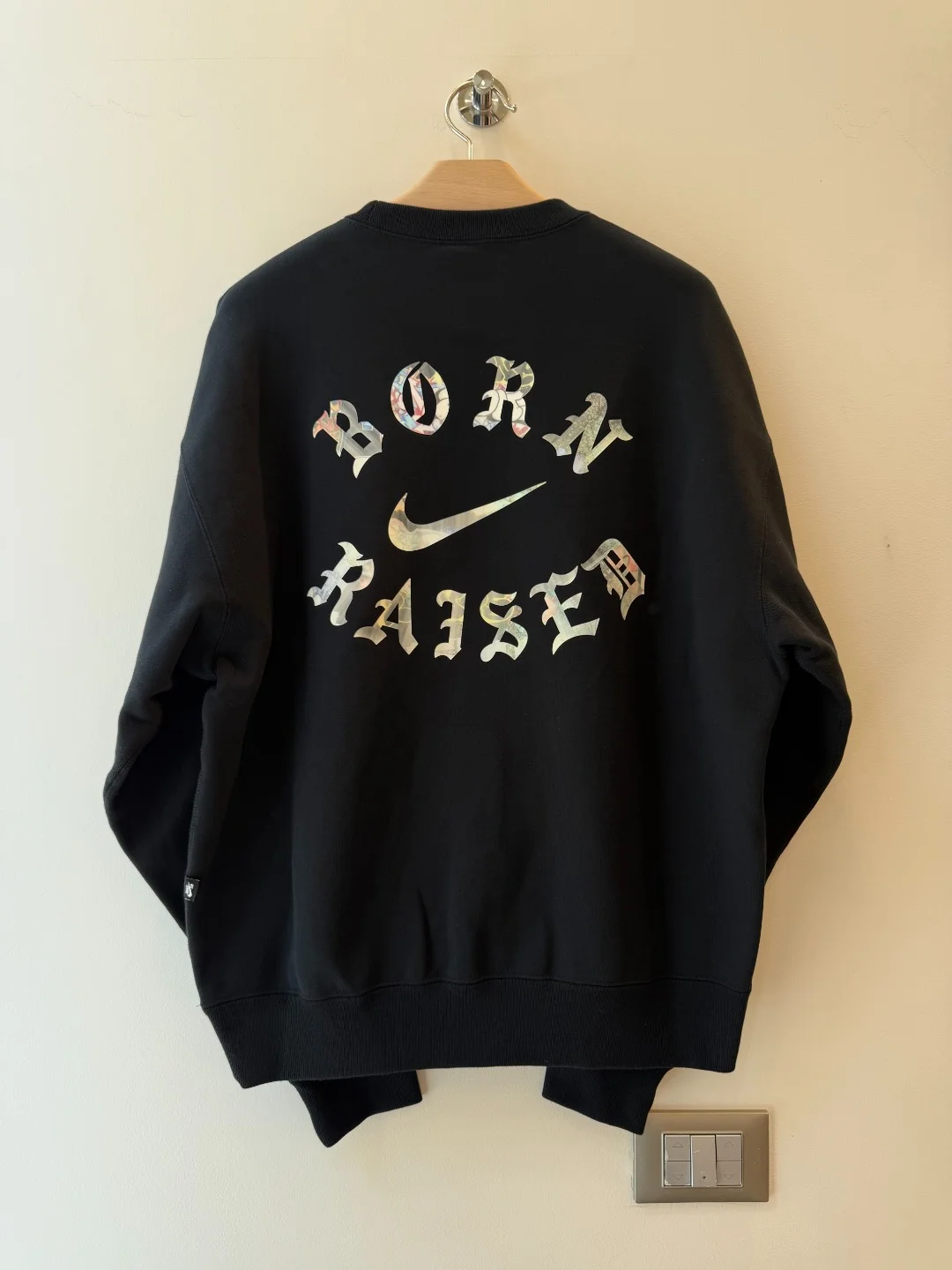 SAMPLE Nike Born x Raised – M