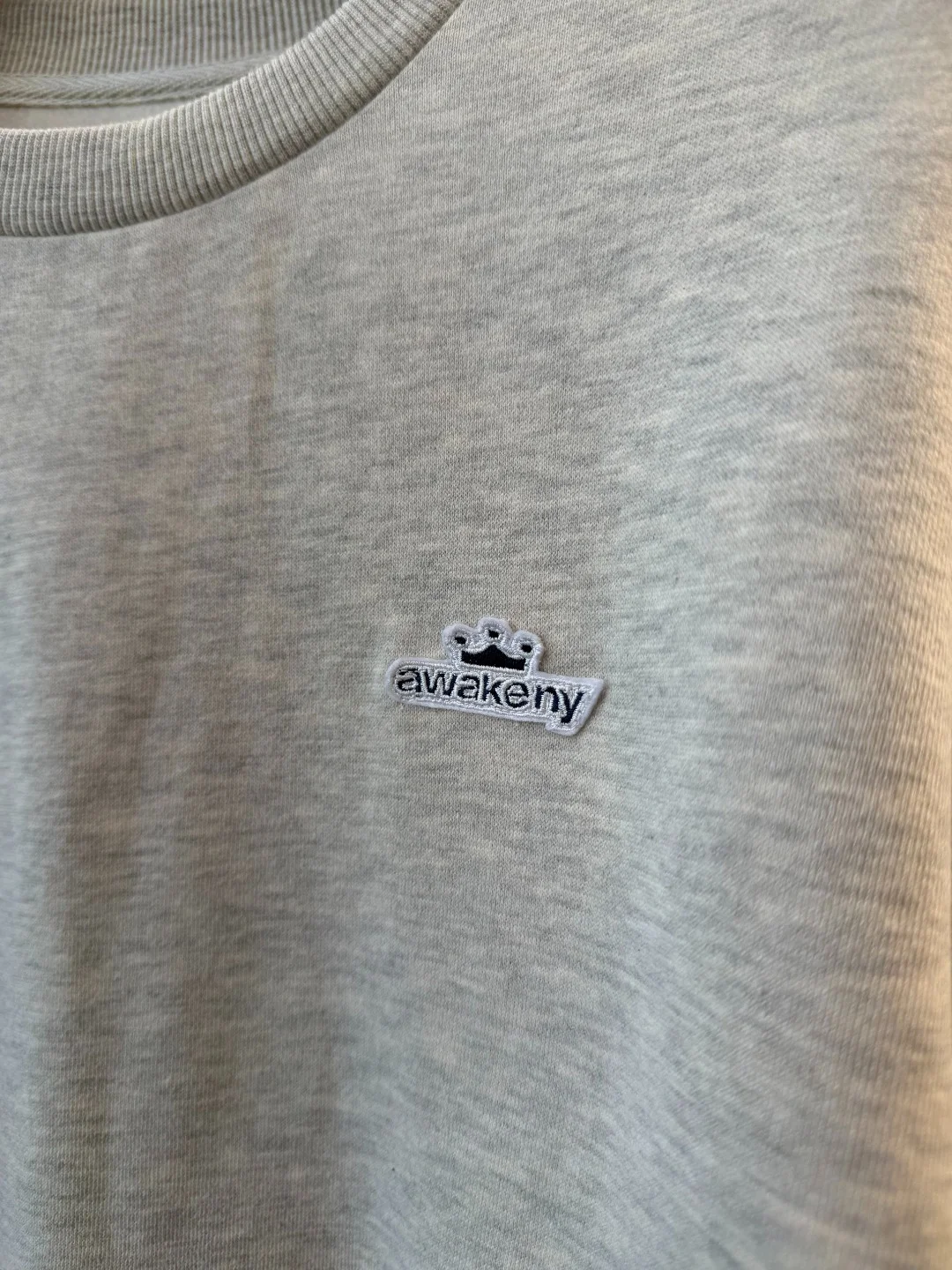 Awake Classic Crewneck – L