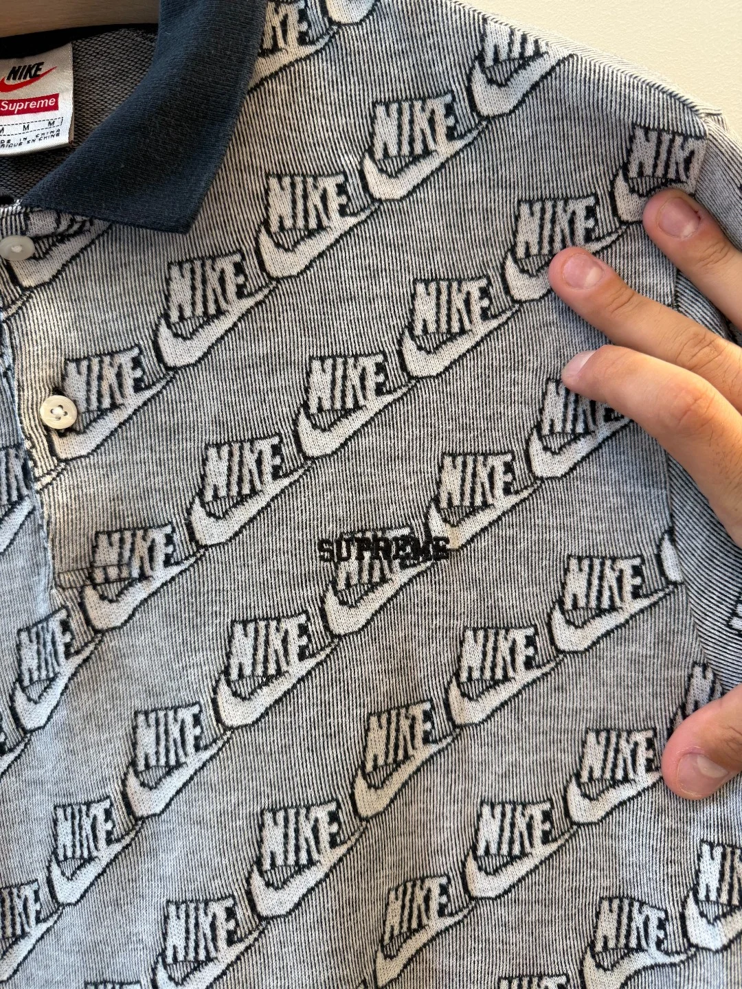 Nike x Supreme Tee – M