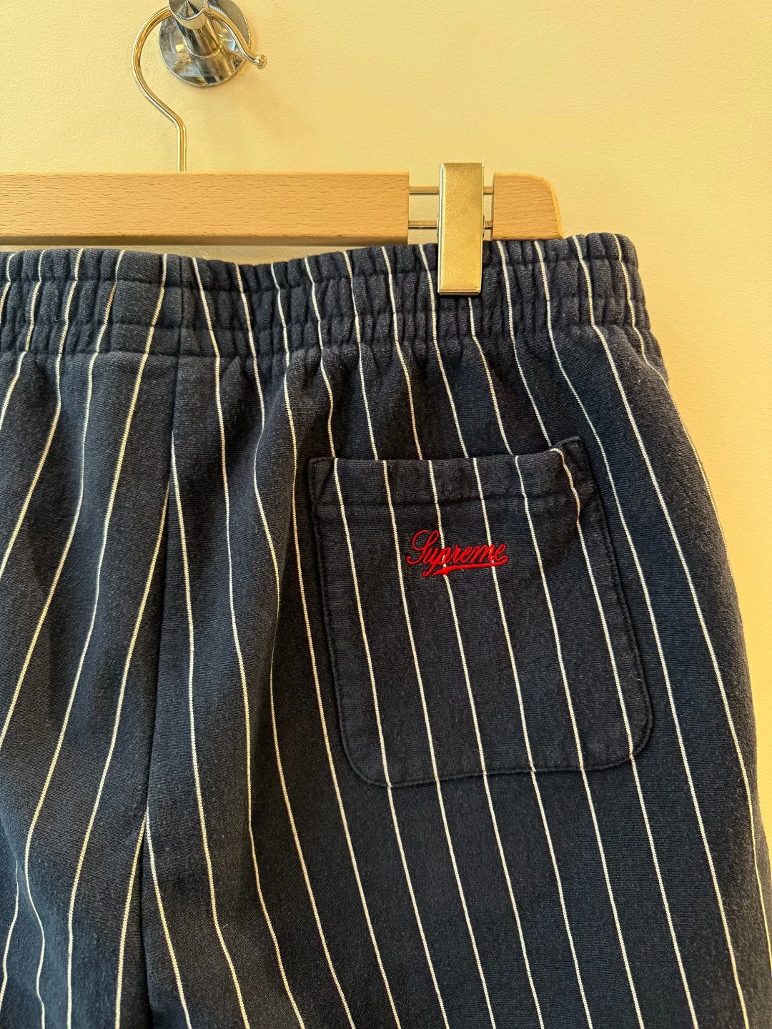 Supreme Stripe Short – L
