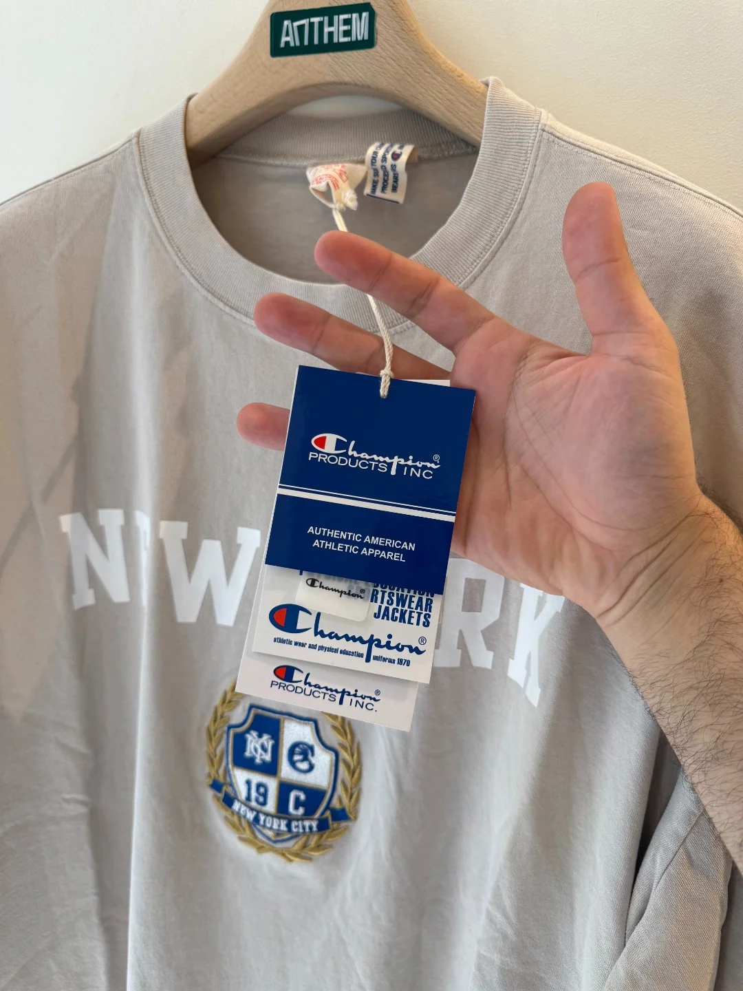 Champion NY Tee – L