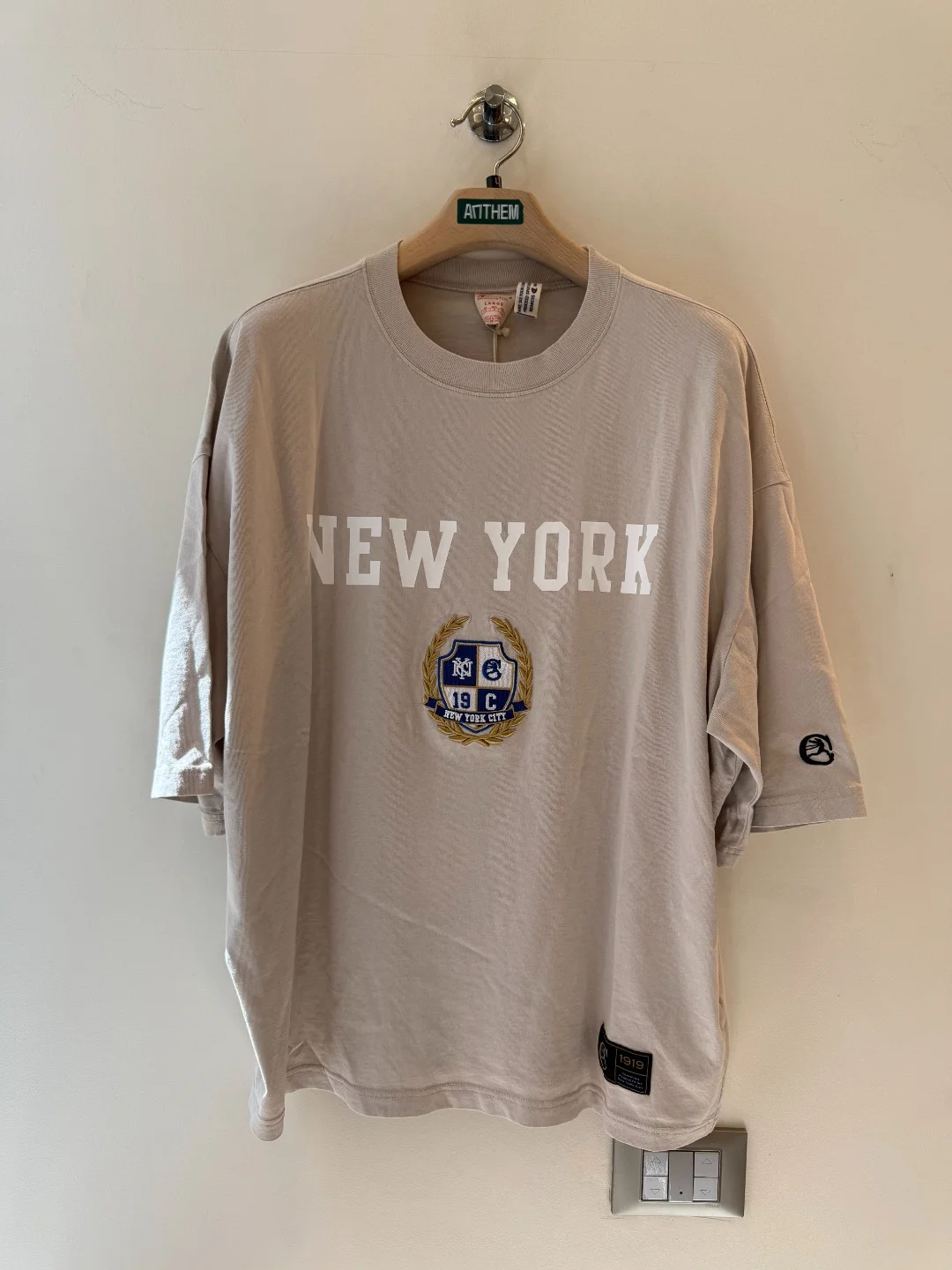 Champion NY Tee - L