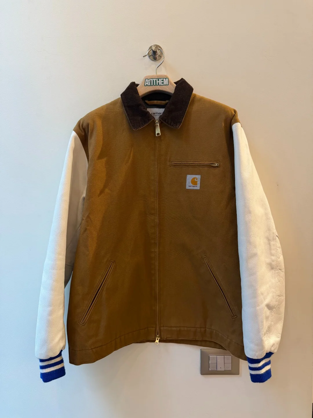 Carhartt / Hybrid Varsity – XL