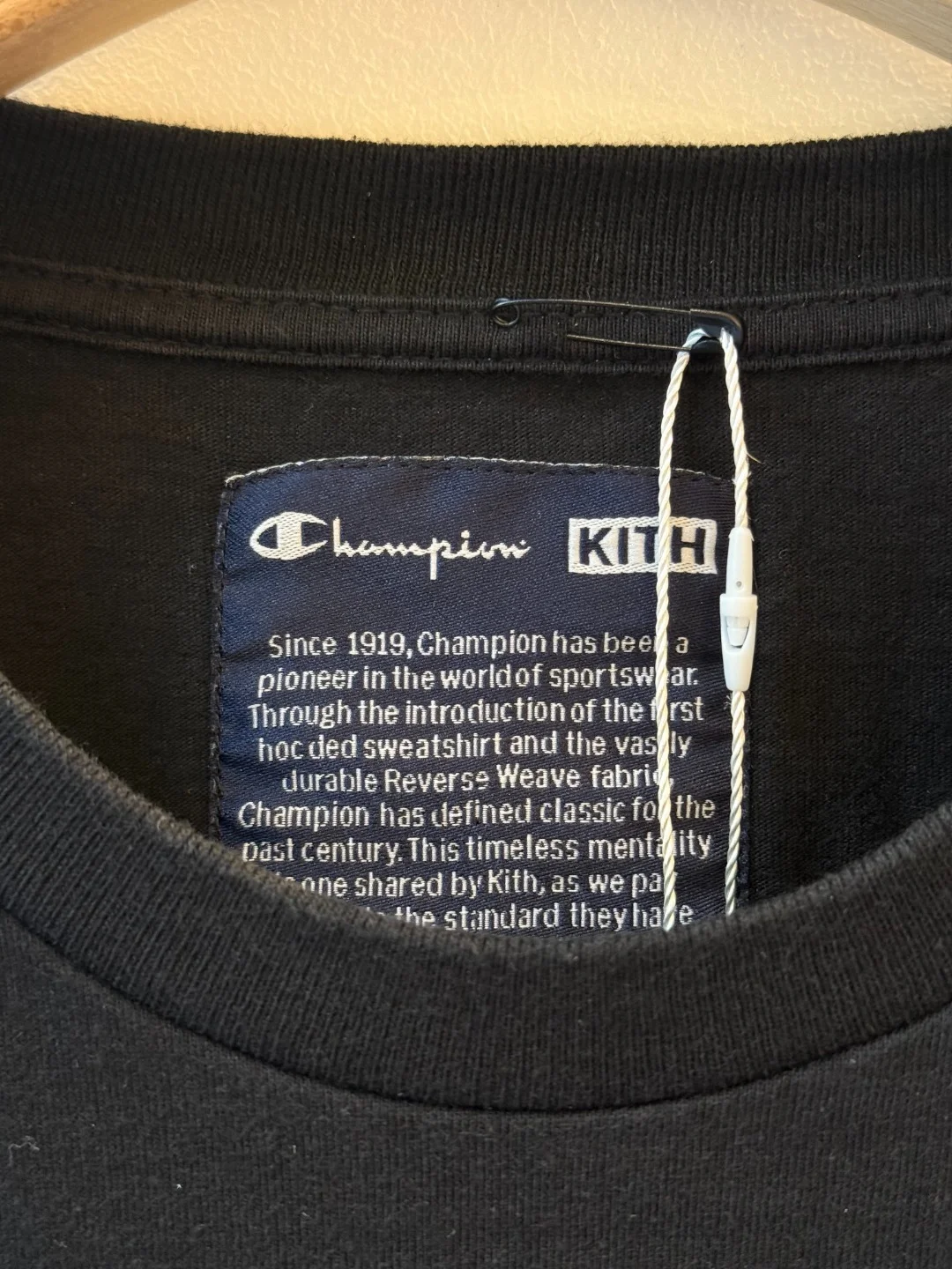 FW19 Champion x Kith Tee – L
