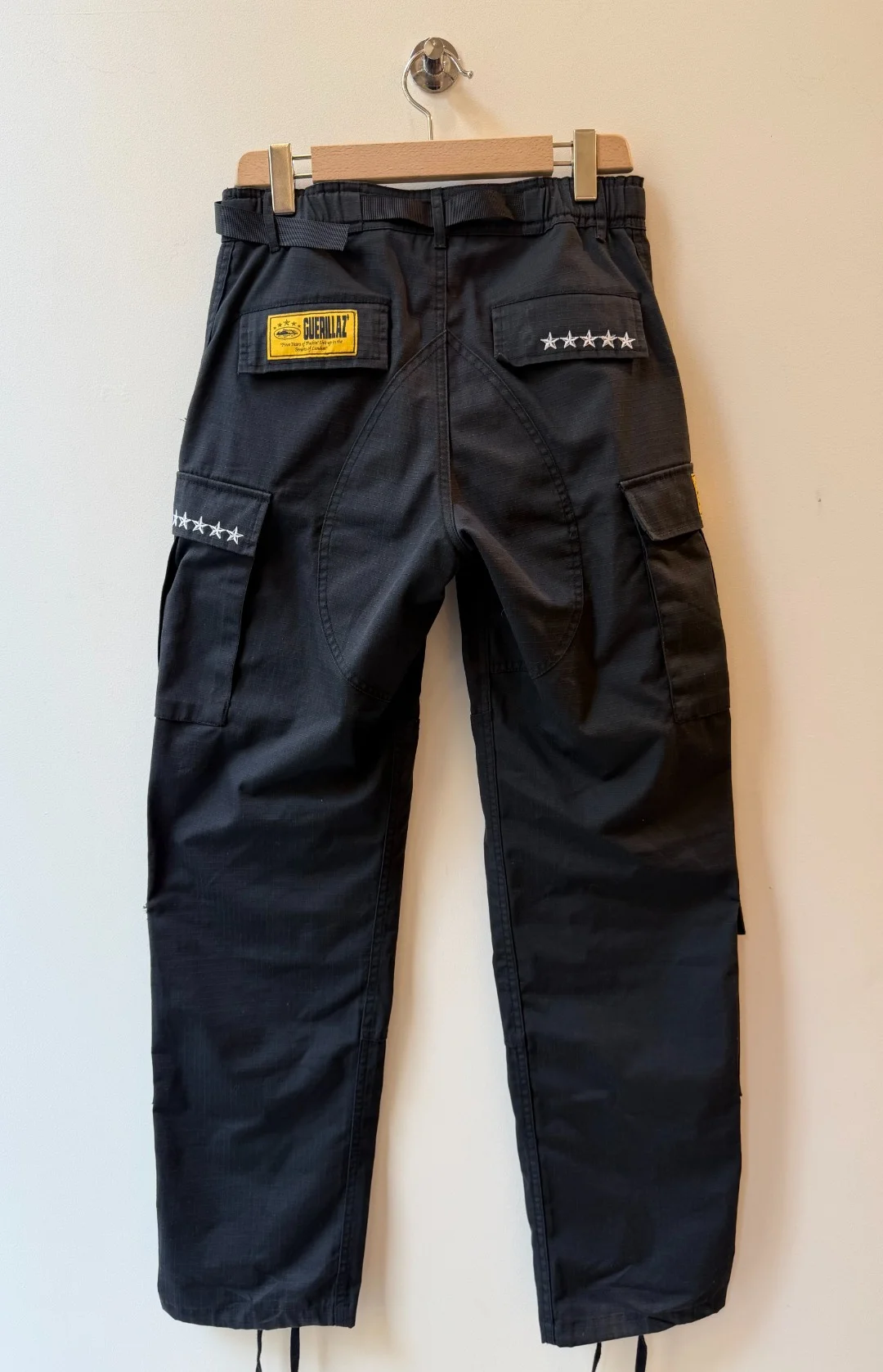 Corteiz Guerrillaz Cargo Black