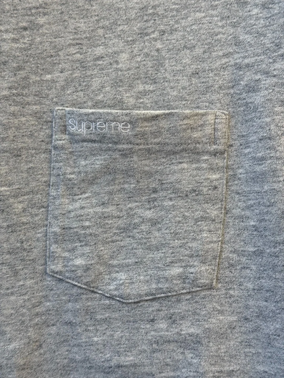 Supreme Pocket Tee Grey – M